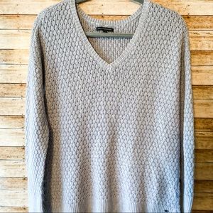 American Eagle Periwinkle Blue Vneck Sweater